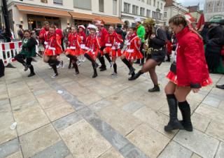 d2970420-5871-44a7-9d42-e3123dc4eaf1