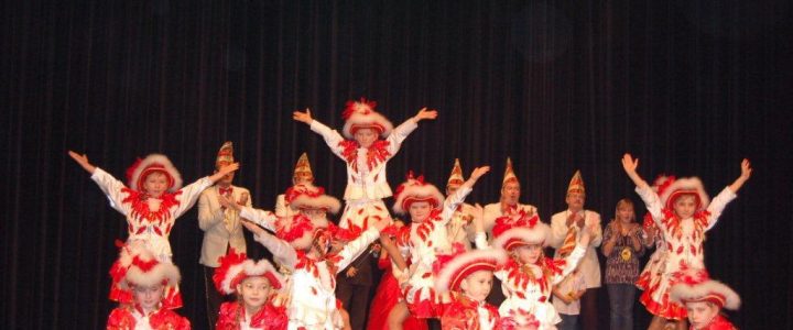 🎉📰 Breaking News: Allerweltskerwa in Nabburg mit der Kindergarde 📰🎉